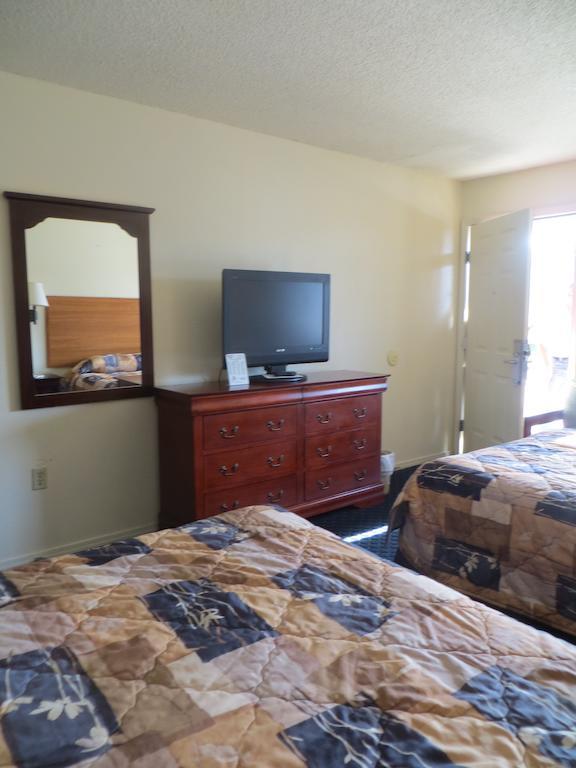 Regency 7 Rogers Motel Habitación foto