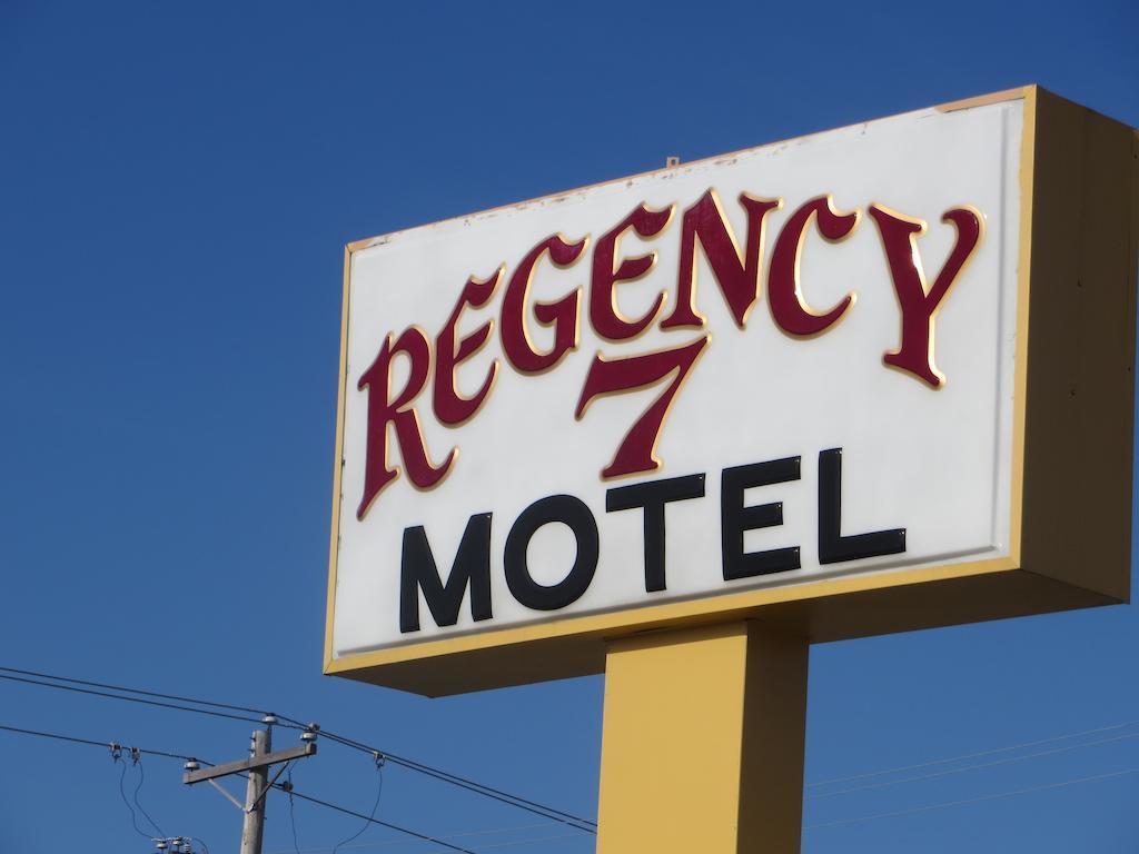 Regency 7 Rogers Motel Exterior foto